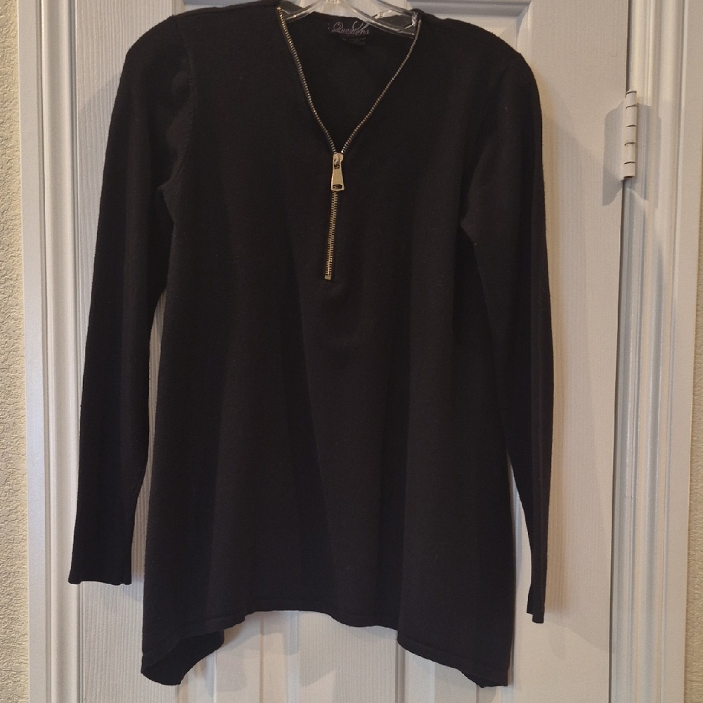 Elegant Black V-Neck Sweater with Zipper Detail